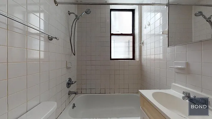 Rented by Bond New York | media 8