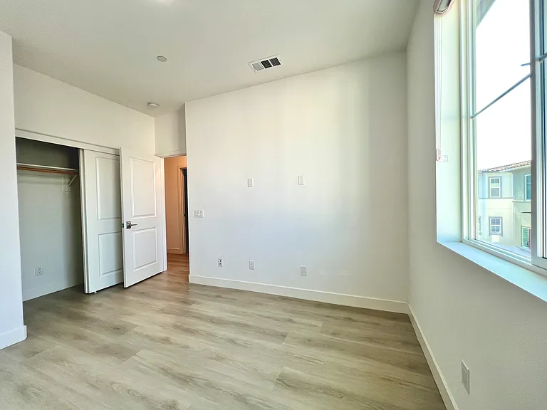 1523 Saint Simon Cir #A — Photo 10