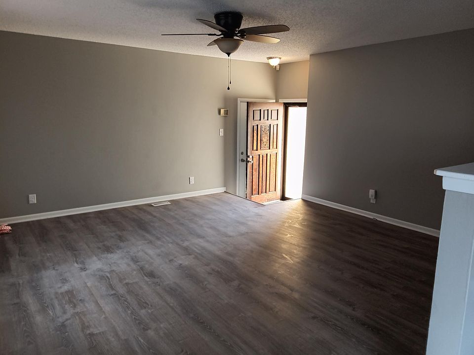 1st image of 2514 W Crawford Ave