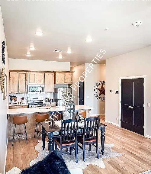 222 McCullough St #228 — Photo 26