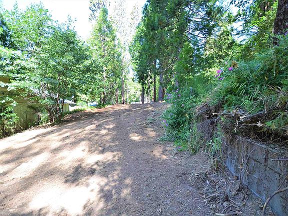 2nd image of 22824 Highland Dr