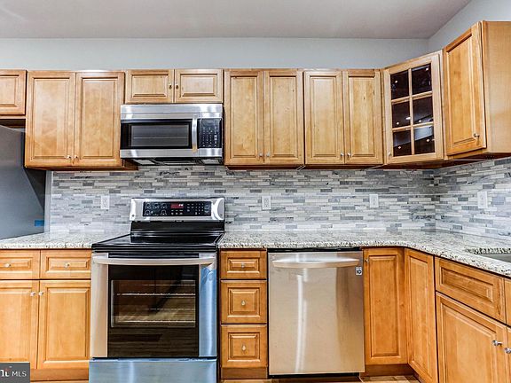 3rd image of 2507 E Allegheny Ave