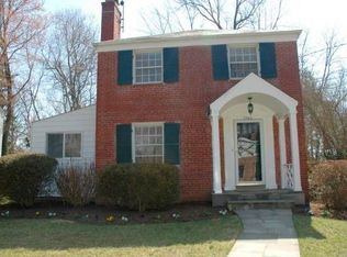 7002 Exeter Rd, Bethesda, MD 20814