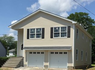 102 Fairchild Ave, Morris Plains, NJ 07950