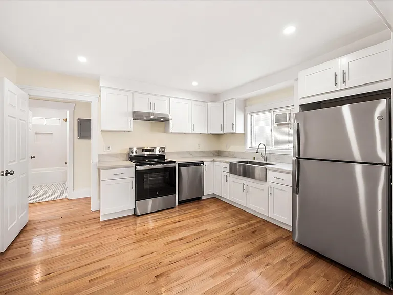 6190 Mesa Ave — Photo 16