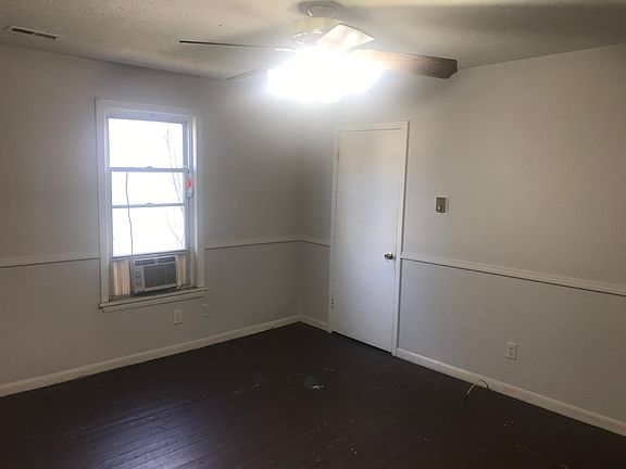 5th image of 911 Goss Ave #2