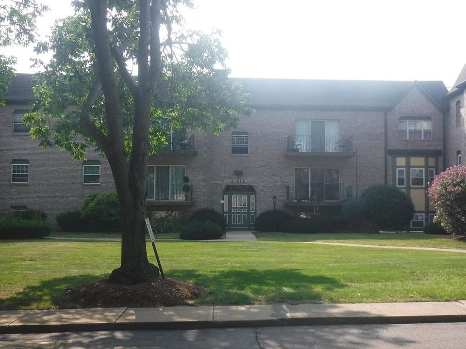 2nd image of 116 Oak Ln APT 5