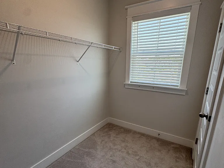 4030 Maidstone Dr — Photo 26
