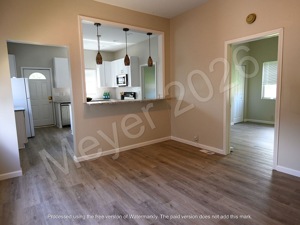 1st image of 318 S B St