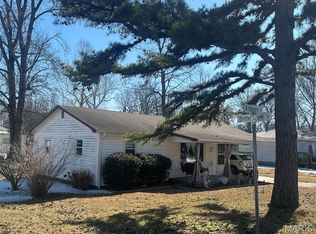 708 N Hickory St, Dexter, MO 63841