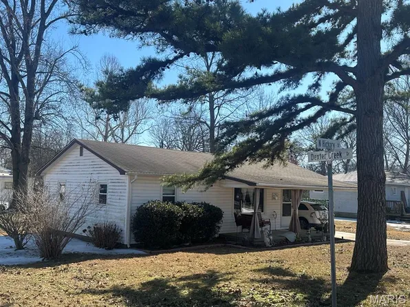 708 N Hickory St, Dexter, MO 63841