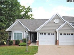 2795 Oxford Ln, Akron, OH 44312