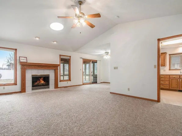 1800 Indigo Rd, Lincoln, NE 68521