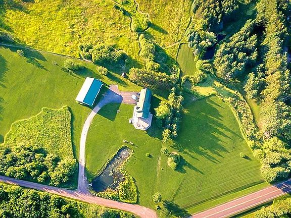 4th image of 3044A Big Bay Rd