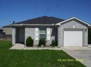 212 Capistrano Dr, San Marcos, TX 78666