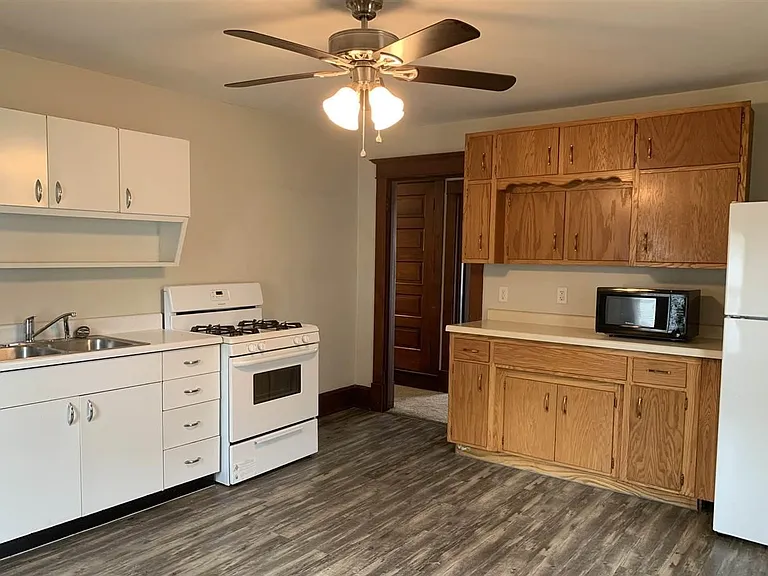 501 1/2 N 5th St #501 — Photo 11