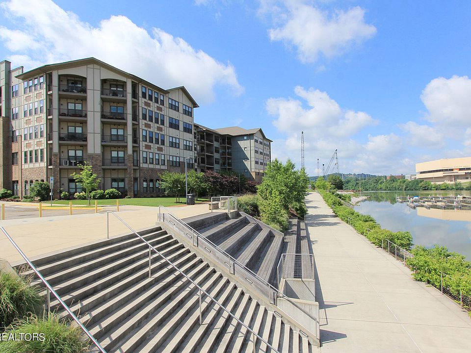 1st image of 445 W Blount Ave APT 526