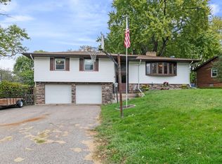10004 Maple Cir, Bloomington, MN 55431
