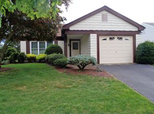 45 Sandhurst St, Manchester, NJ 08759