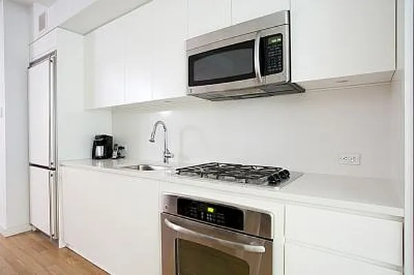 Rented by Keller Williams NYC | media 10
