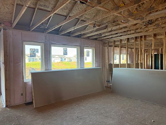 2nd image of 2807 Amber Valley Rd