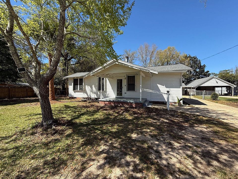 1st image of 1120 Barcia Dr