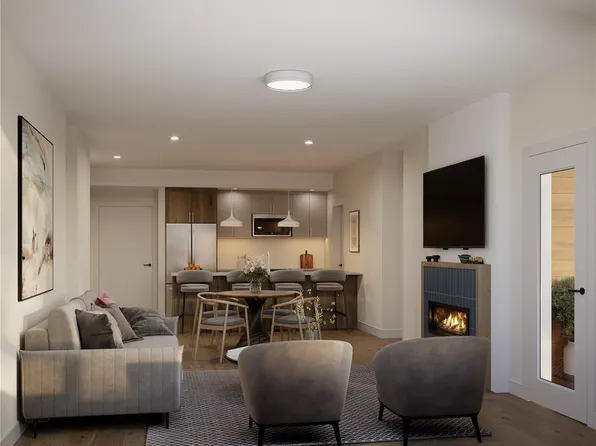 2881 Leigh Rd #306, Langford, BC V9B 4G3