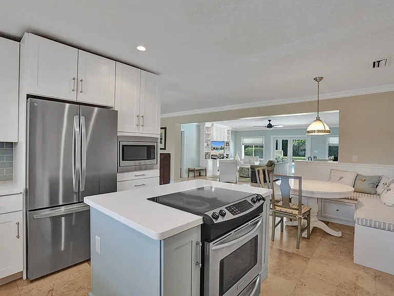248 Codrington Dr — Photo 19