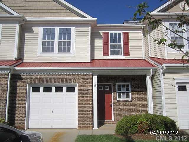 1st image of 4011 Abbotsbury Dr #4011