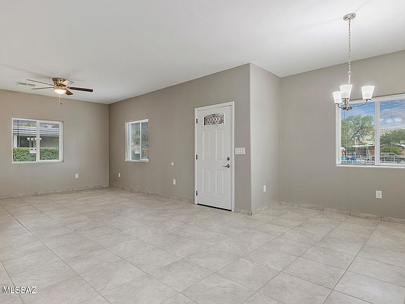 5th image of 1425 W Panama Ln