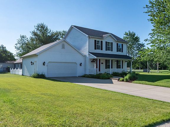 2nd image of 5920 Oshtemo Woods Ln
