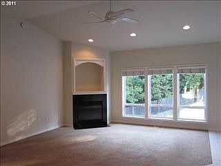 5th image of 3305 NE 145th Cir