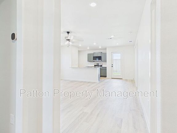 4th image of 2757 Paisley Rd