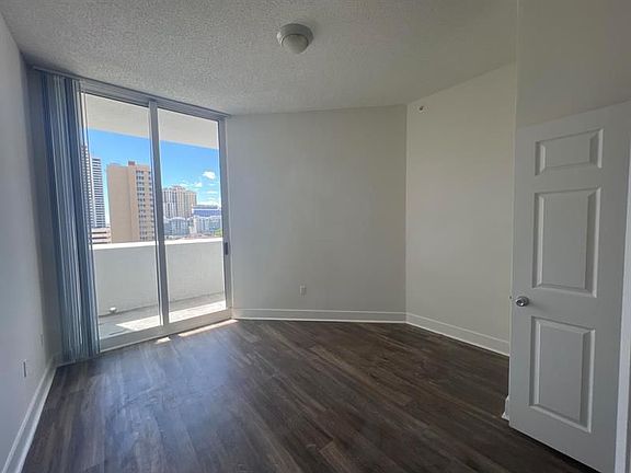 5th image of 255 Evernia St APT 510