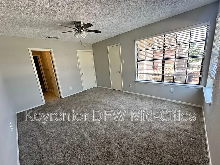 2623 Piedras Dr — Photo 15