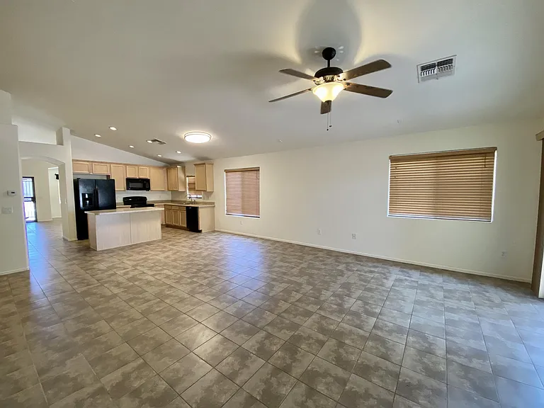 8771 N Finfrock Dr — Photo 8