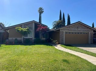 8704 Montiflora Ct, Elk Grove, CA 95624