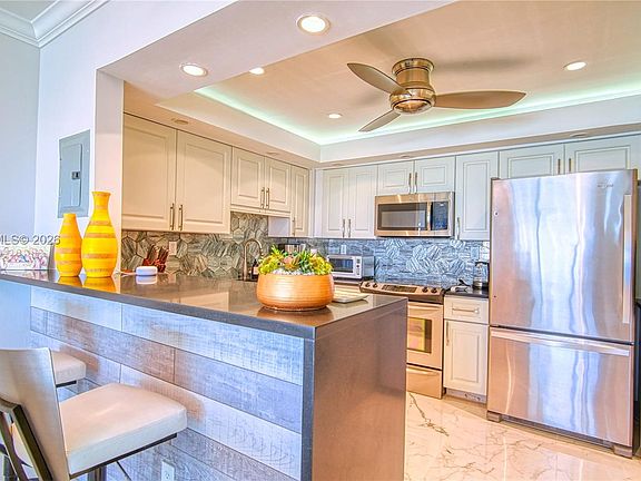 3rd image of 3550 Galt Ocean Dr APT 1808