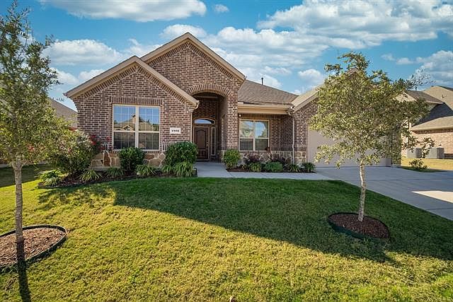 1st image of 4802 Lakeway Dr