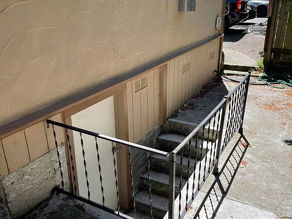 4th image of 5637 Busey Ln