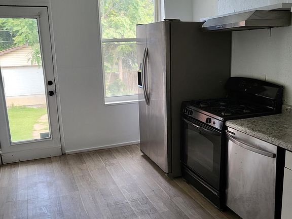 4th image of 4115 Botanical Ave #1W