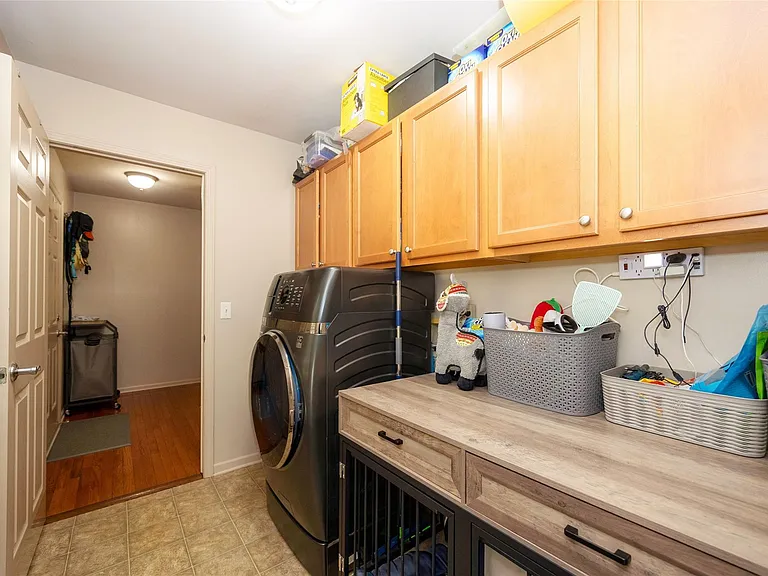 3481 Castlewood Ct — Photo 37