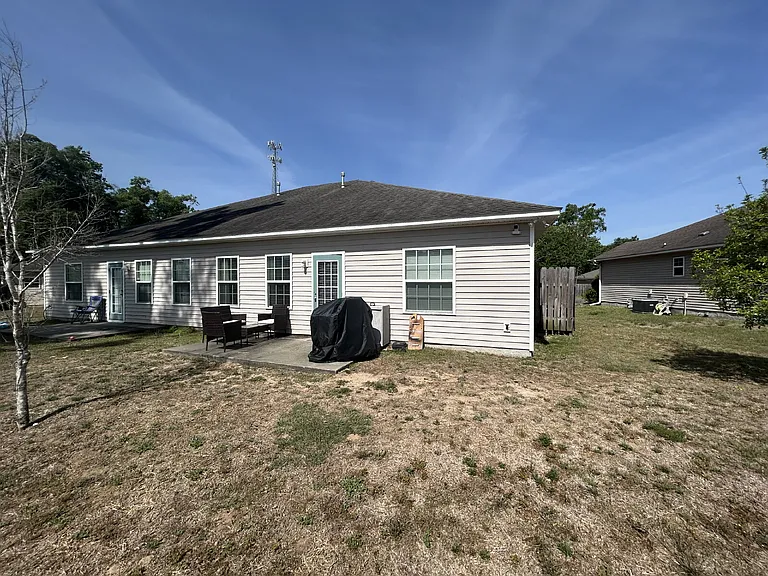 1005 Chase Creek Cir — Photo 17