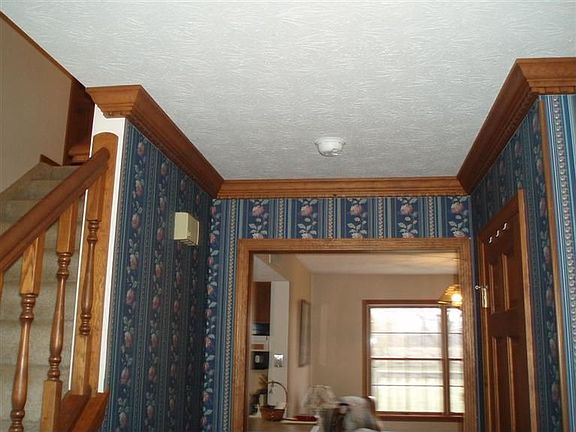 4th image of 1040 Blue Jay Dr