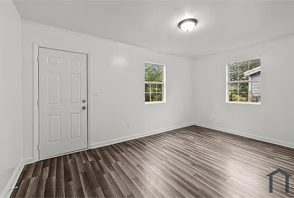 4010 Vandiver Ct — Photo 9
