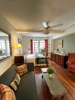 Rented by YKLL LLC | media 1