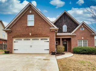 434 River Oaks Ln, Helena, AL 35080