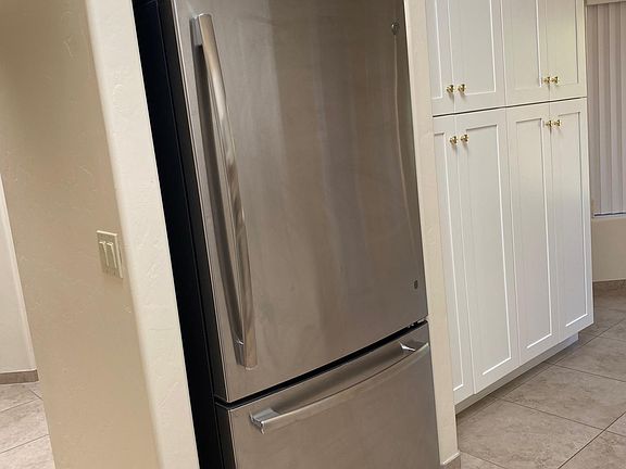 5th image of 263 E Crooked Stick Dr