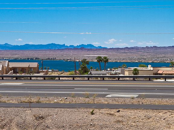 3rd image of 2040 Palo Verde Blvd N