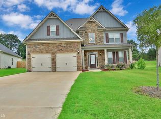 110 Thrushwood Dr, Fayetteville, GA 30215